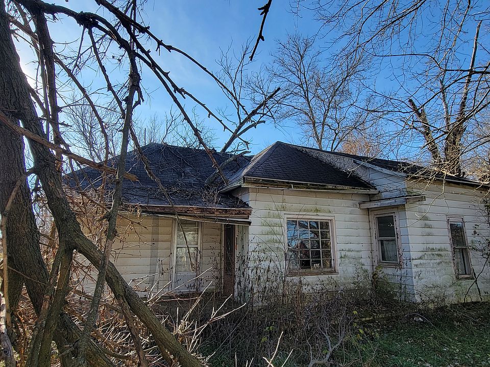 2nd image of 205 S Hinshaw St
