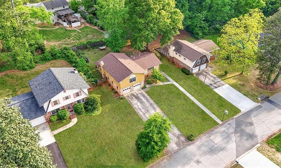 1st image of 4605 Mercer Rd