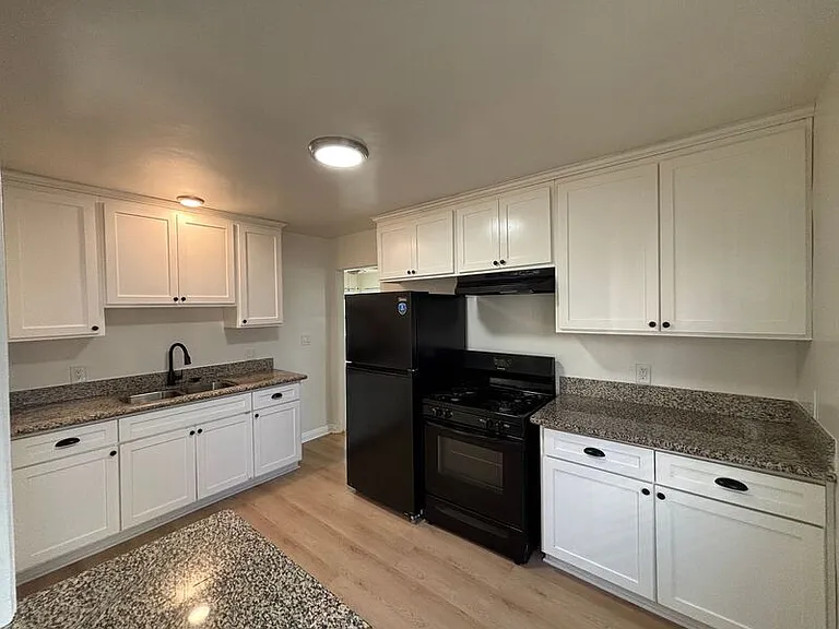 634-638 E Lemon Ave #634 — Photo 17