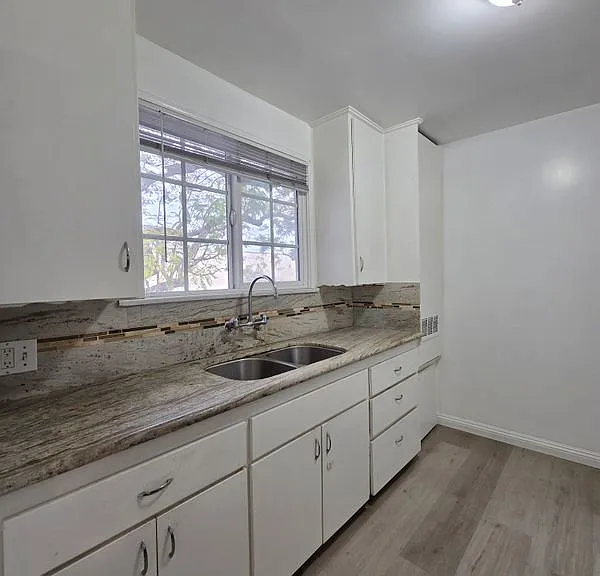 3705 S Victoria Ave — Photo 8
