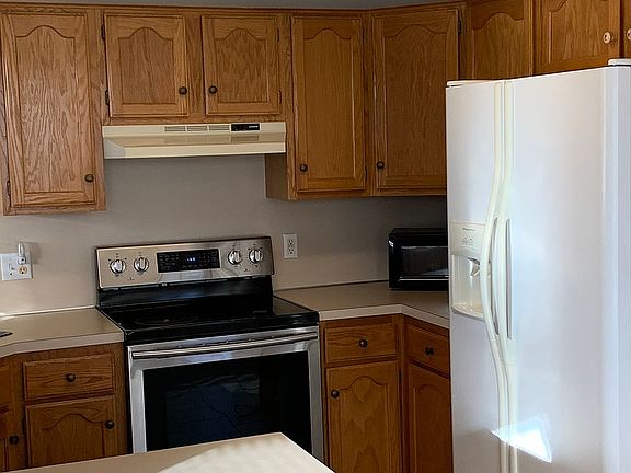 2nd image of 4102 S Sycamore Pl