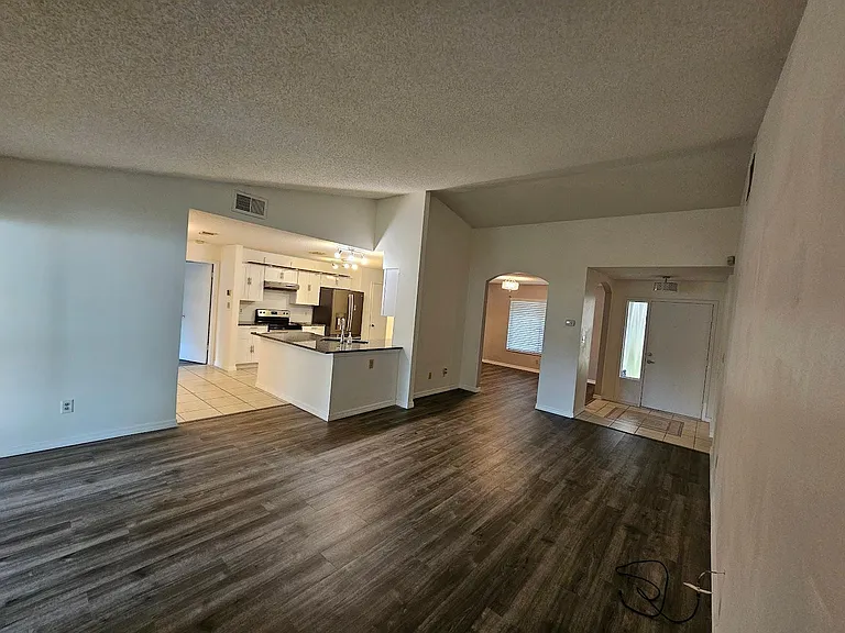 9502 Graystoke Ln — Photo 8