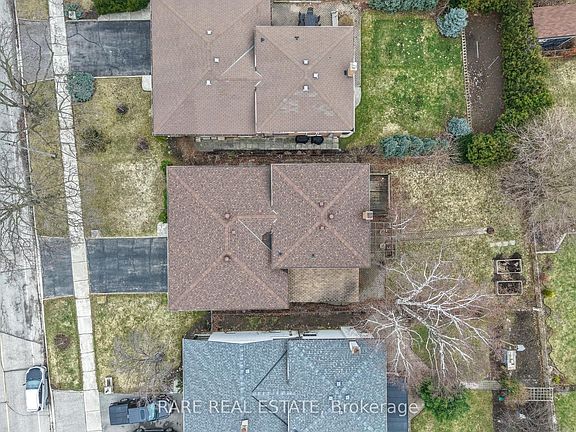 3rd image of 2348 Denise Rd