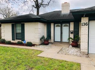 136 Cannon St, Clute, TX 77531