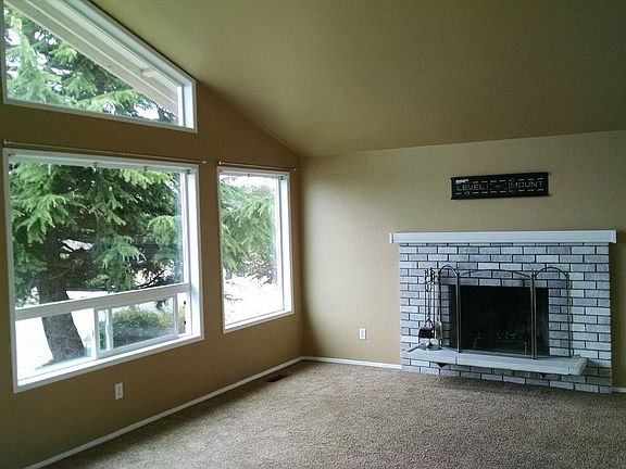 3rd image of 352 NW 1st Ave