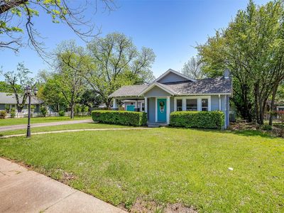209 Moon St, Cleburne, TX, 76033