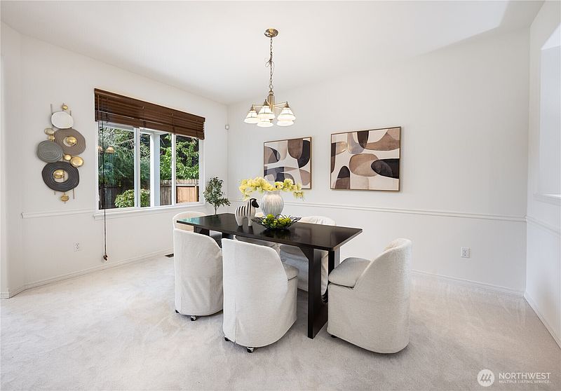 5th image of 5125 NE 5th Street