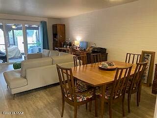 5th image of 414 W Paseo Solana