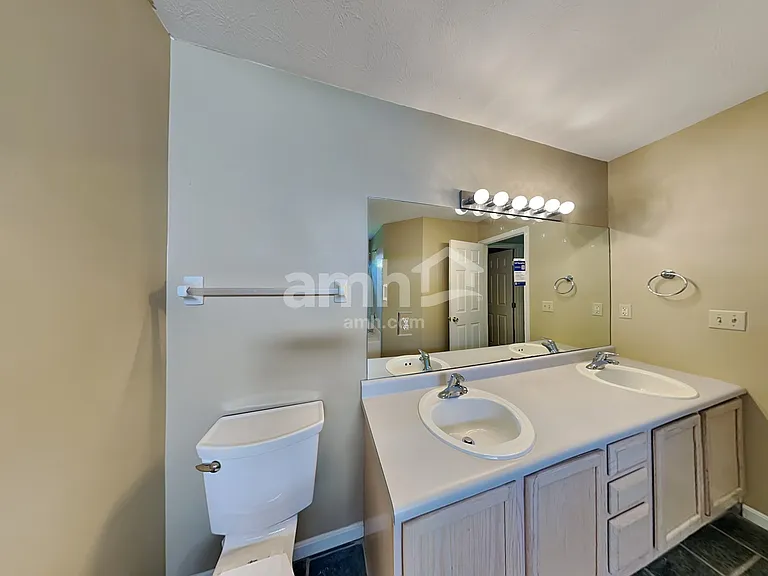 545 Foxglove Ct — Photo 13