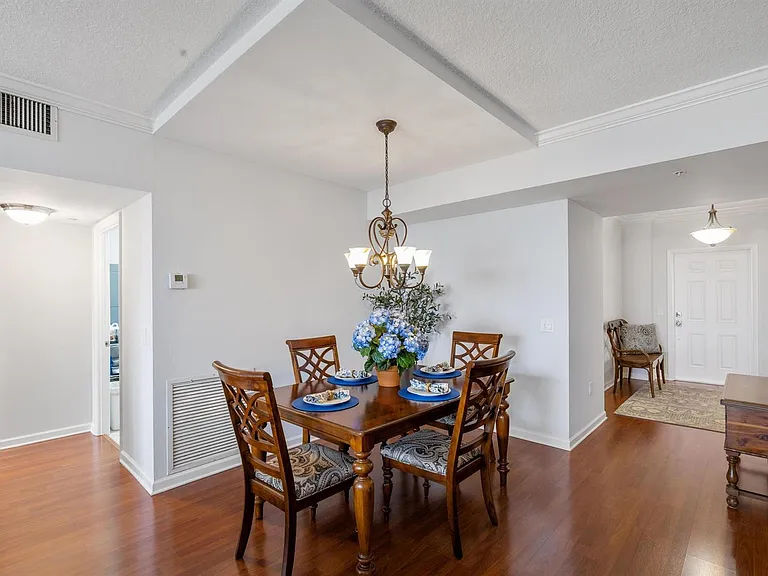 2880 NE 14th Street Cswy #904 — Photo 22