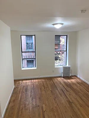 Rented by Chartwell Manhattan Realty | media 1