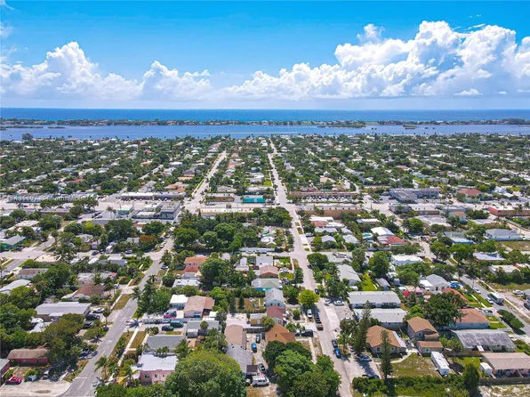 515 Valley Forge Rd, West Palm Beach, FL 33405