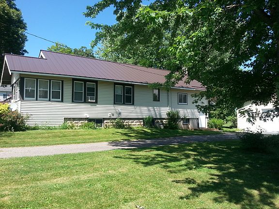 2nd image of 968 Park Ave.