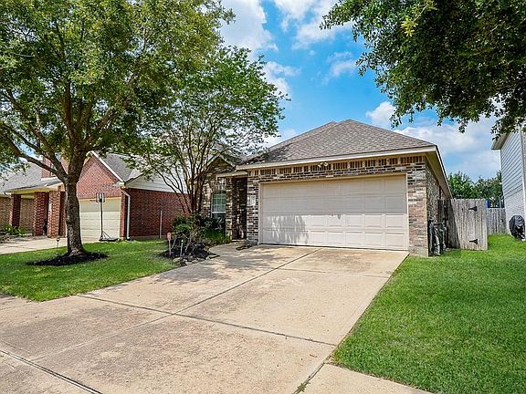 3rd image of 6442 Applewood Forest Dr