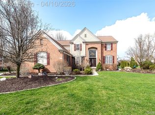 48880 Central Park Dr, Canton, MI