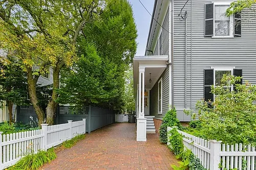 14 Ash St Photo 1