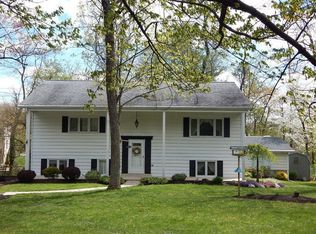 492 Houtztown Rd, Myerstown, PA 17067