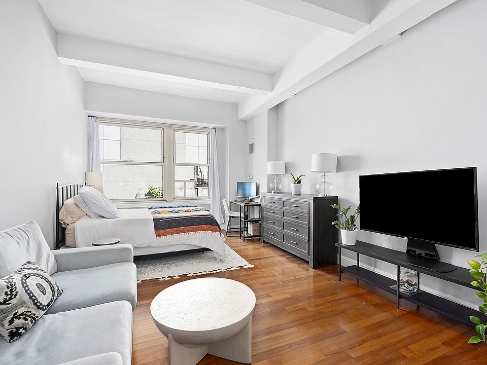 1st image of 88 Greenwich St APT 711