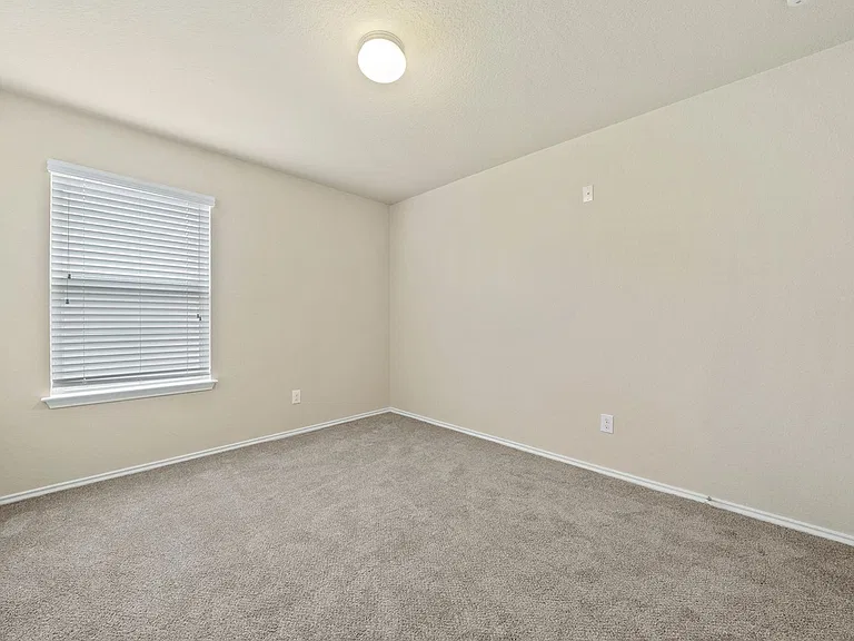 1533 Redbridge Dr — Photo 20