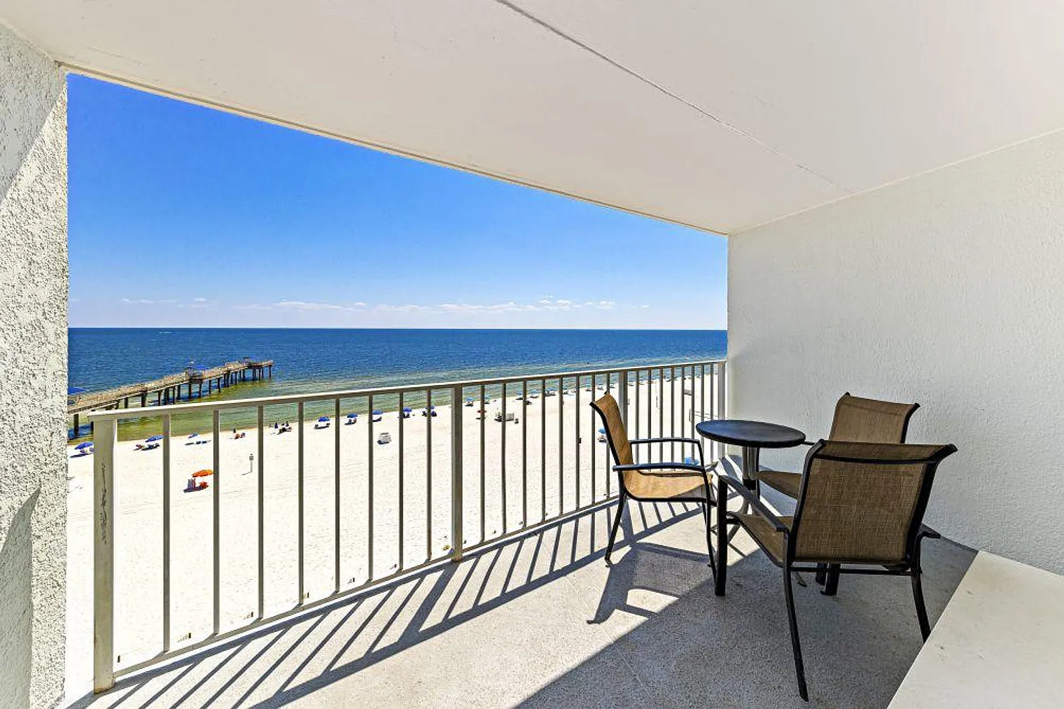 1 bed, 1.0 bath, 753 sqft, $3,158 — Photo 3