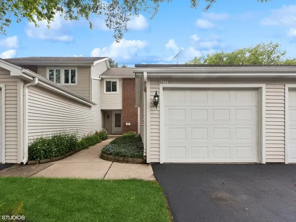 4S779 Pinehurst Dr, Naperville, IL 60563