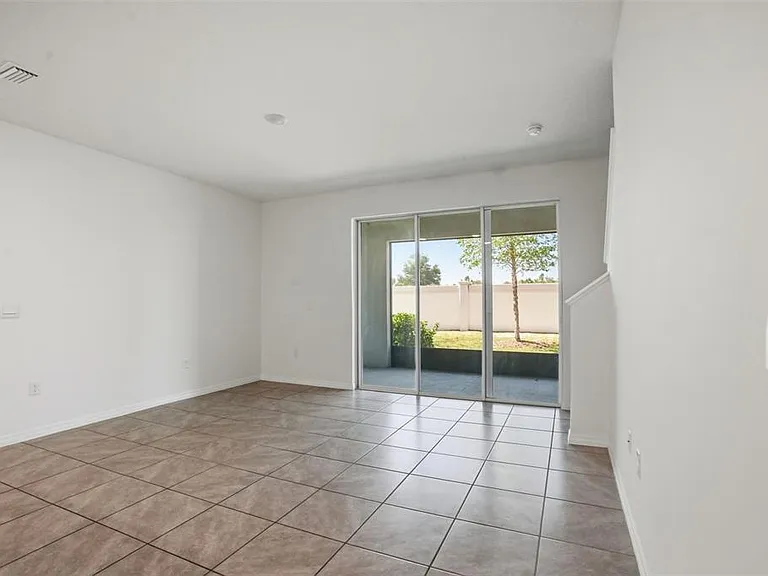 5267 Dragonfly Dr — Photo 9