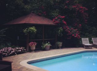 130 Mark Trl, Sandy Springs, GA 30328