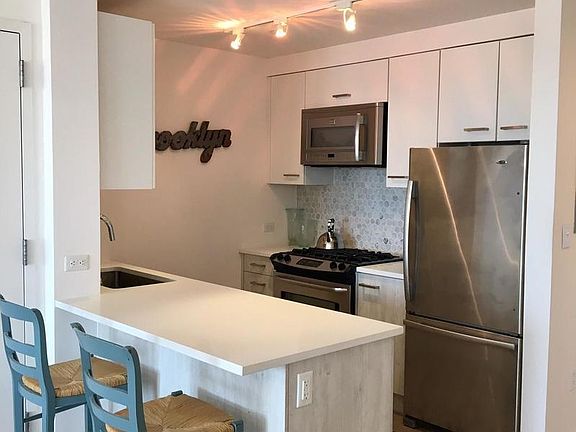 2nd image of 267 Pacific St APT 601