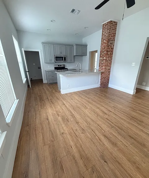 439 Dunning Ave — Photo 4