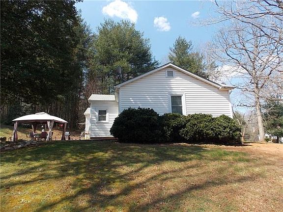 5th image of 345 Shasta Ln