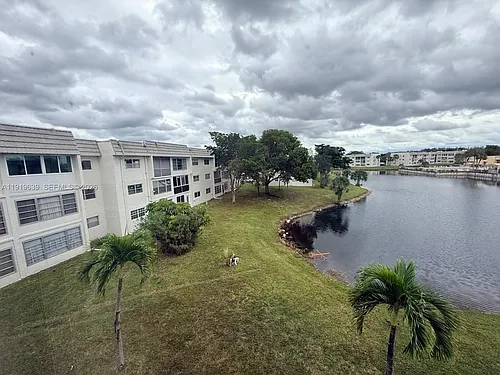 8220 Sunrise Lakes Blvd #309 Photo 1