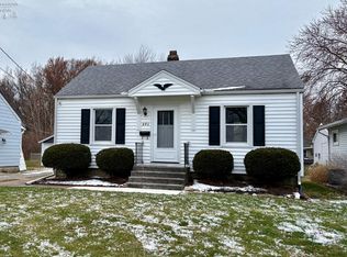 840 Madison St, Pt Clinton, OH 43452