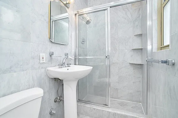 Rented by Living New York | media 10