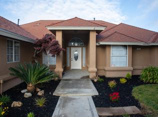 254 Caesar Ave, Clovis, CA 93612
