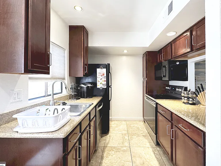 3500 N Hayden Rd #808 — Photo 3