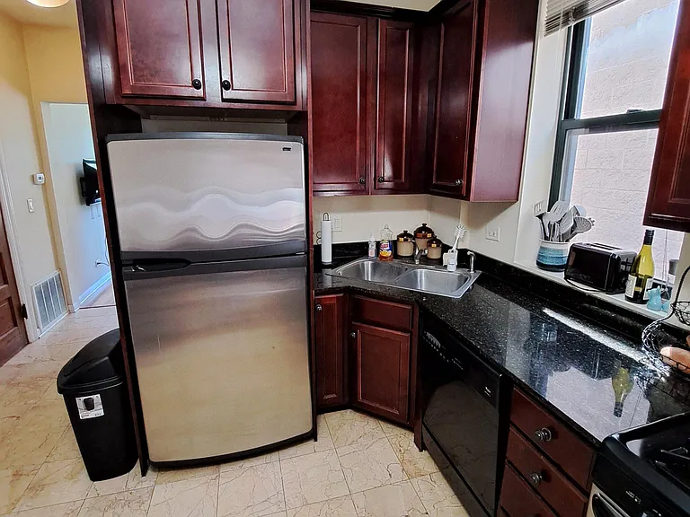 2654 N Ashland Ave #3F — Photo 10