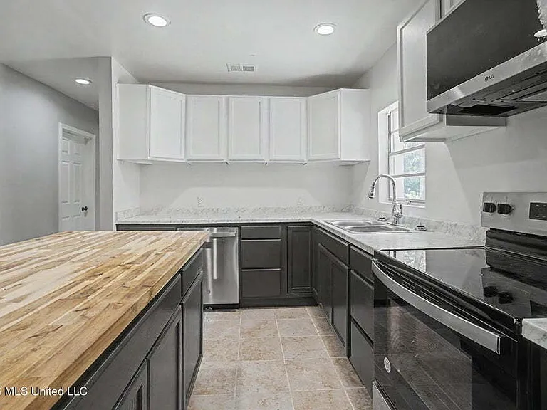 9424 Daisy Vestry Rd #2 — Photo 11