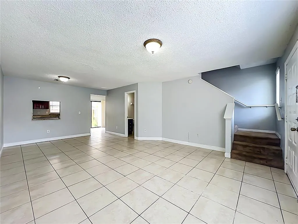 2 bed, 2.5 bath, 1104 sqft, $1,495 — Photo 4