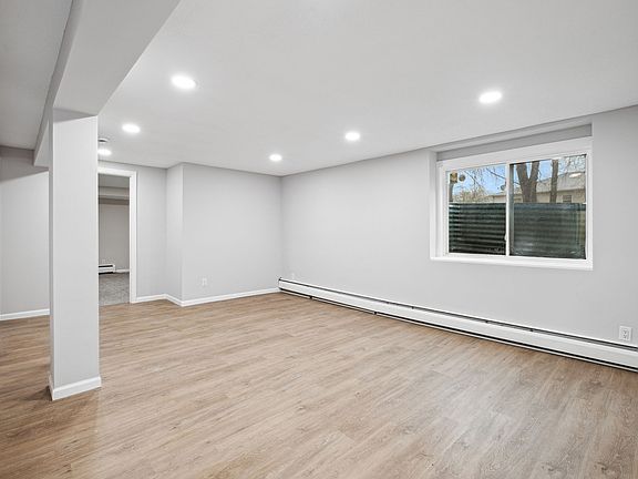 5th image of 1033 Bluff Ave E