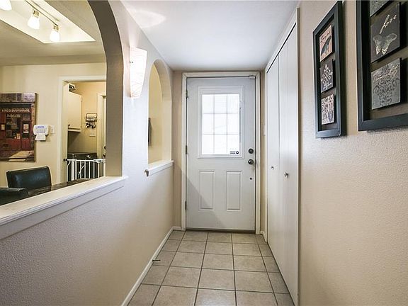 4th image of 3000 Cortez Dr
