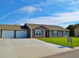 905 Highland Ridge Dr, Manhattan, KS 66503