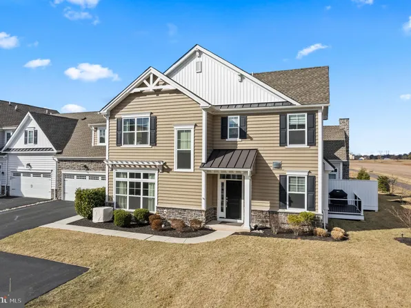 1404 Summit Dr, Royersford, PA 19468