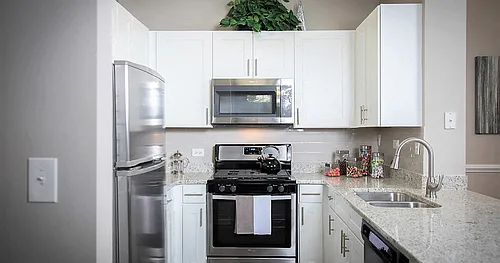 Woodlake Apartments Photo 1
