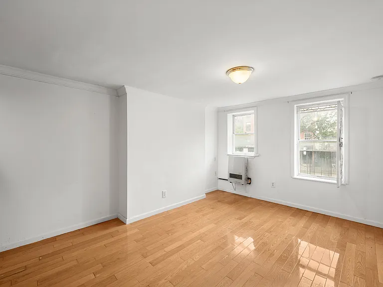 222 1st Ave #3C — Photo 3