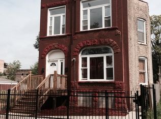 3334 W Walnut St, Chicago, IL 60624