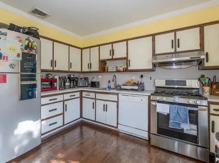 235 Elm Ave #1A — Photo 9