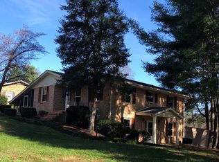 220 Northwest Dr, Gretna, VA 24557