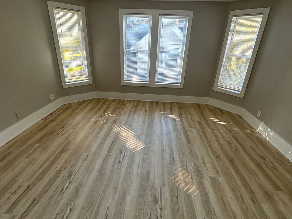 1st image of 2918 Colfax Ave N #2