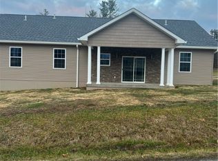 5 Quail St, Little Hocking, OH 45742