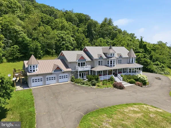 65 Clark Ln, Washington, VA 22747